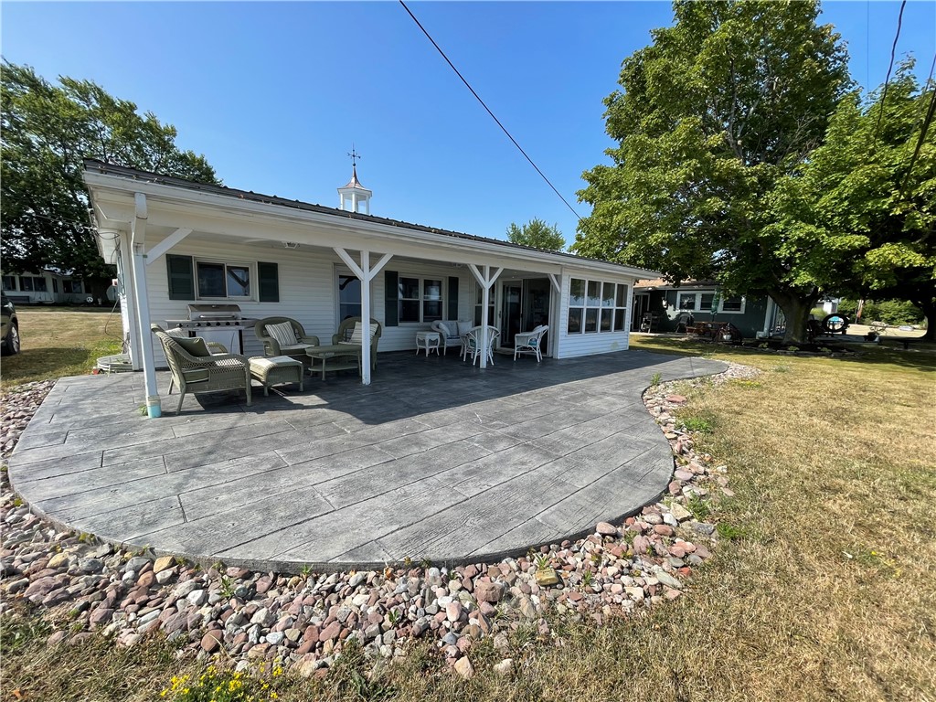 Yates, New York 14098, United States, 2 Bedrooms Bedrooms, ,1 BathroomBathrooms,Residential,Pending,200085