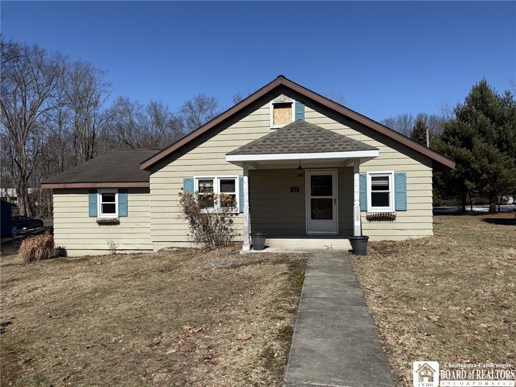 Photo of 22 W 9th Street, Ellicott, NY 14701 (MLS # R1664597)