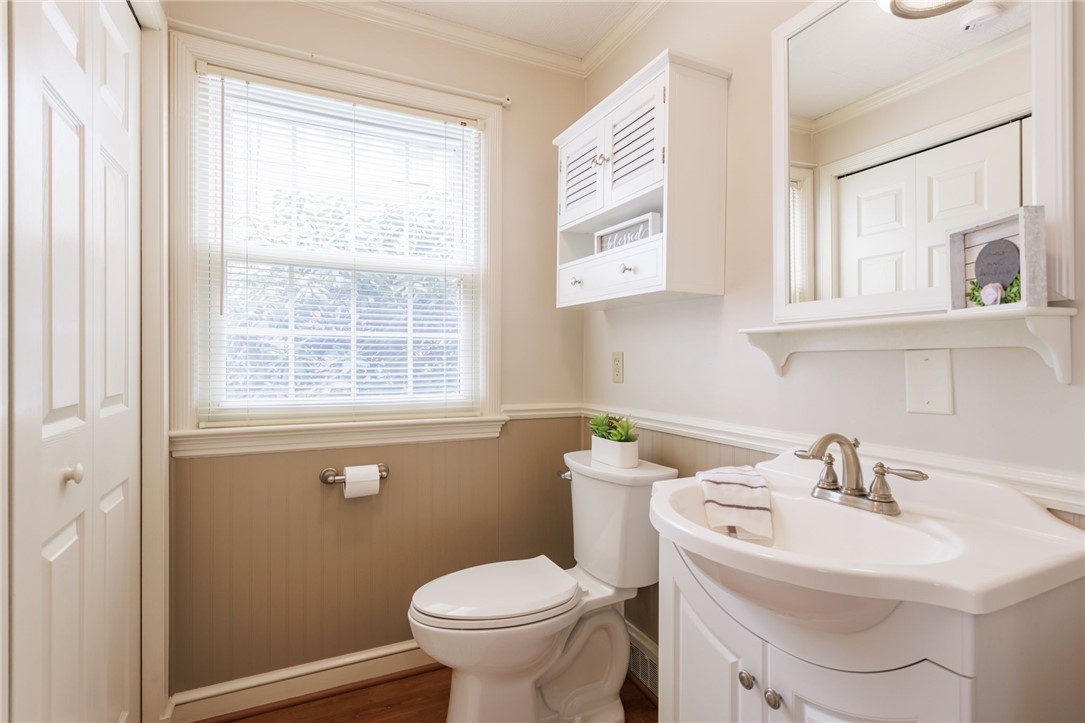 48 Wisner Road, Irondequoit, New York image 14