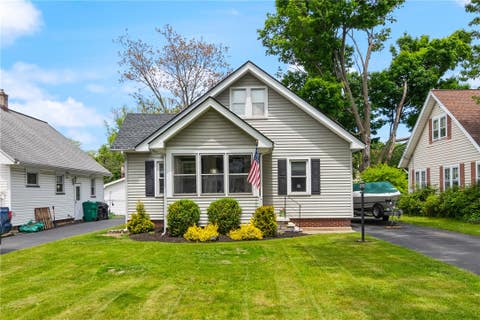 Photo for 188 Pemberton Road