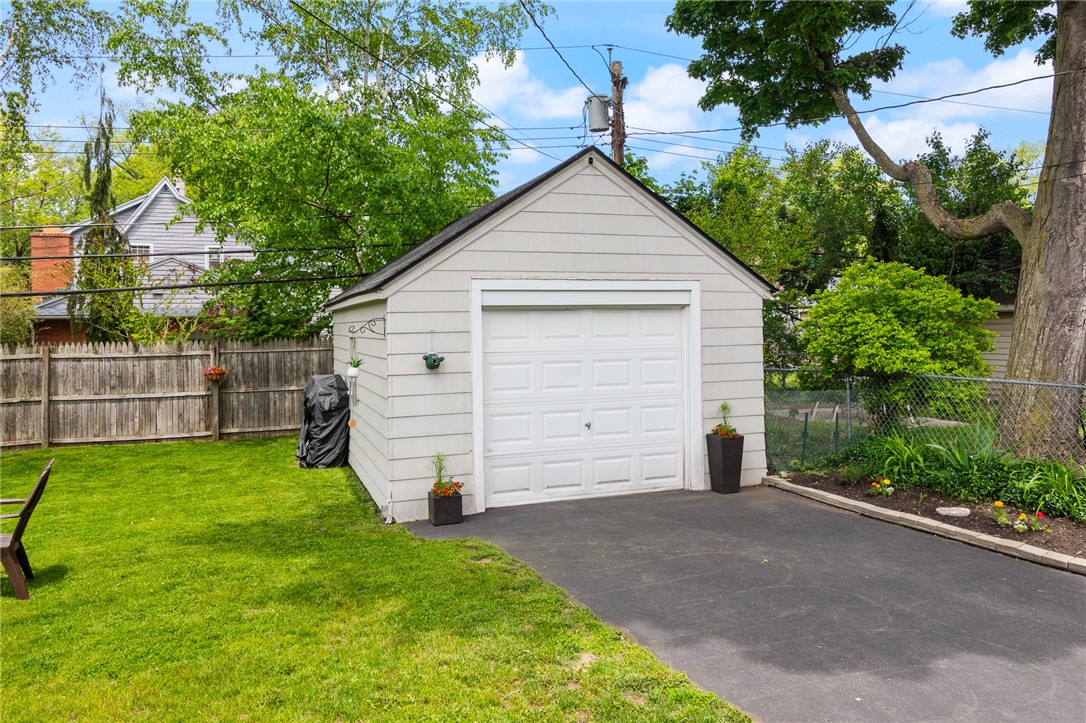 188 Pemberton Road, Irondequoit, New York image 28