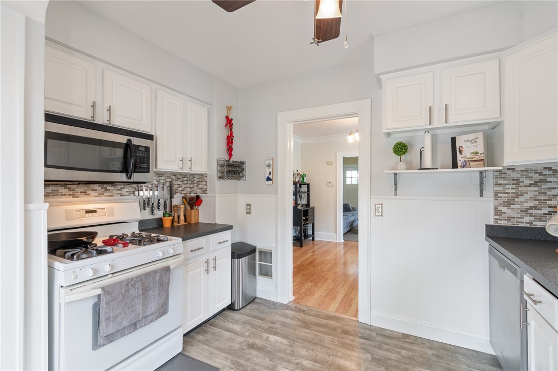 188 Pemberton Road, Irondequoit, New York image 6