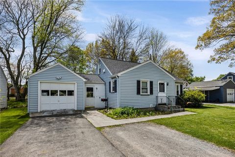 Tiny photo for 21 LEGION CIRCLE CIR, Greece, NY 14616 (MLS # R1682786)