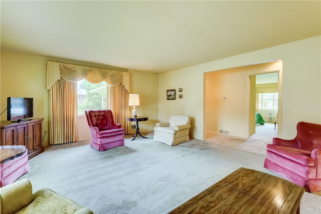 41 Leicestershire Road, Irondequoit, New York image 19