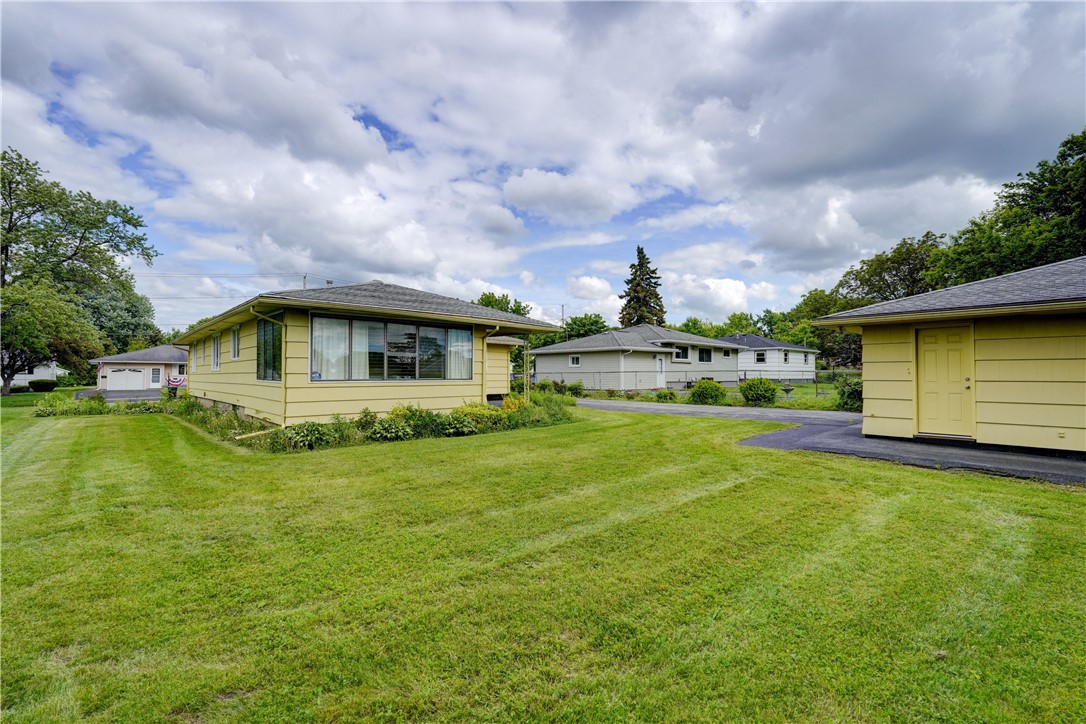 41 Leicestershire Road, Irondequoit, New York image 4
