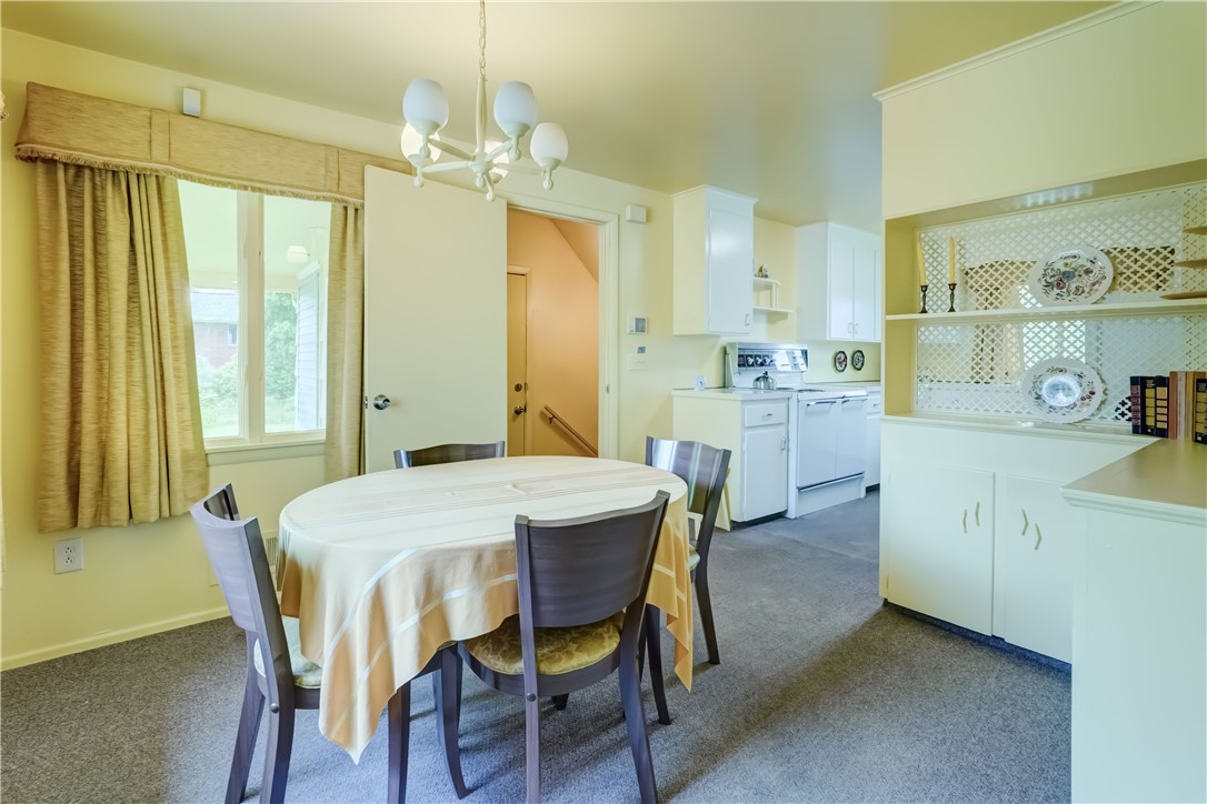 41 Leicestershire Road, Irondequoit, New York image 24
