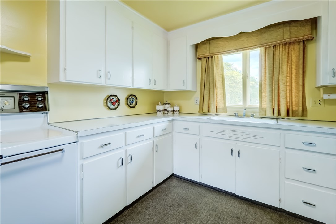 41 Leicestershire Road, Irondequoit, New York image 28