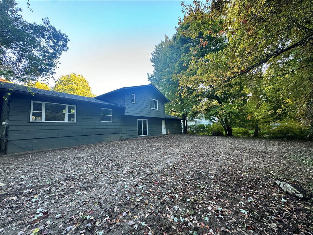 809 Lithuanica Lane, Webster, New York image 3