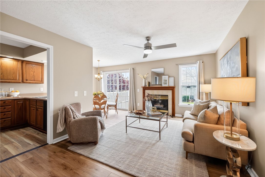 15 Leeward Lane