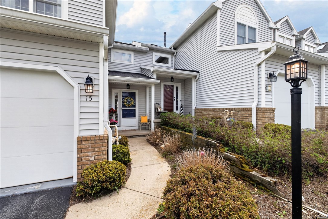 15 Leeward Lane