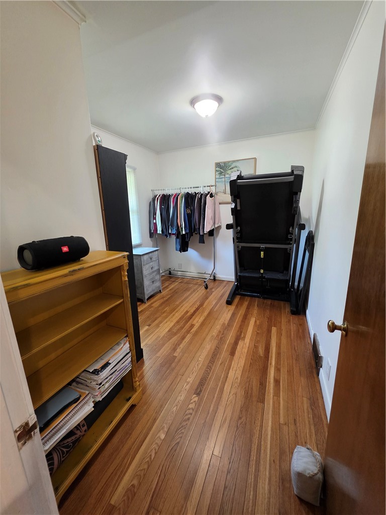 187 W 4th Street