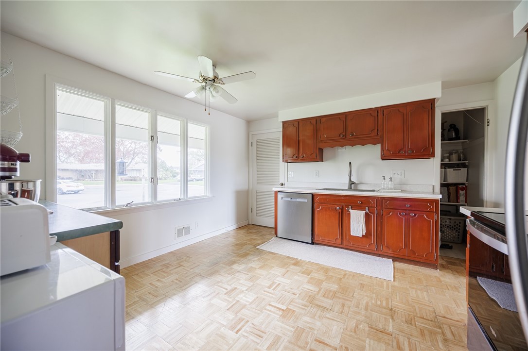 23 Eagle Rock Drive, Irondequoit, New York image 17