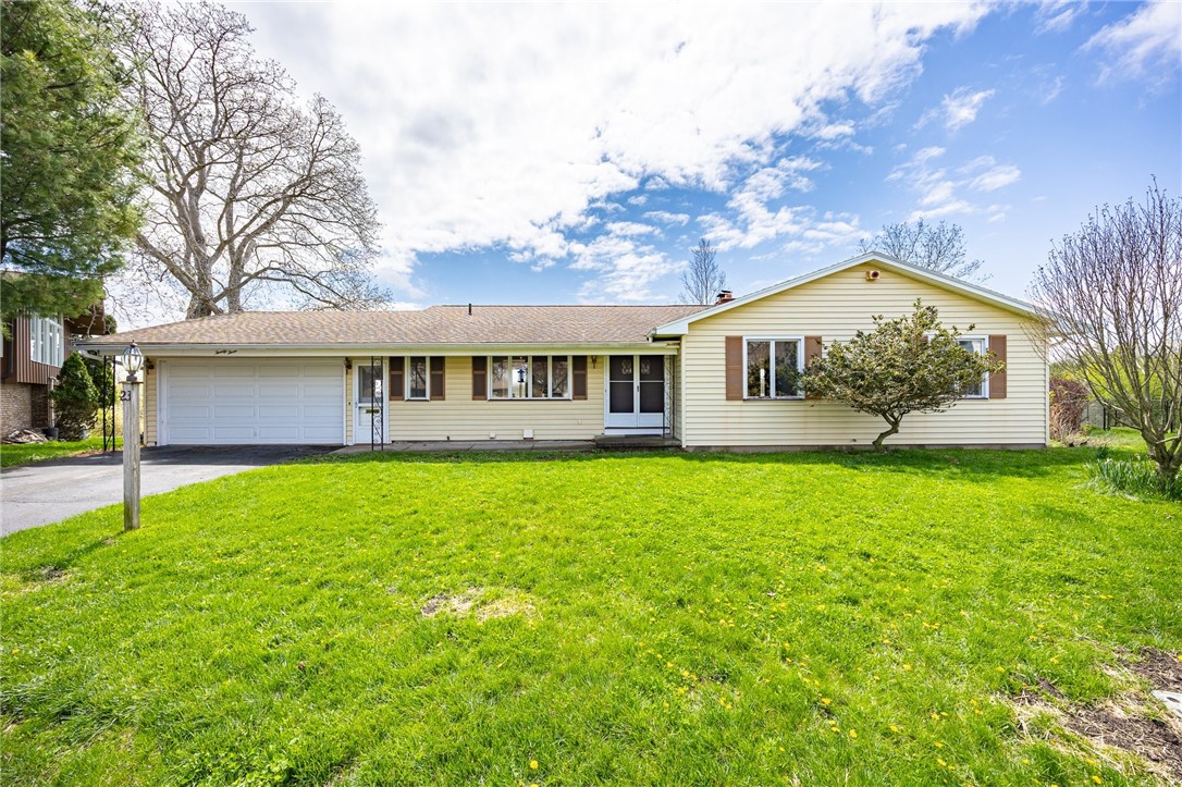 23 Eagle Rock Drive, Irondequoit, New York image 2