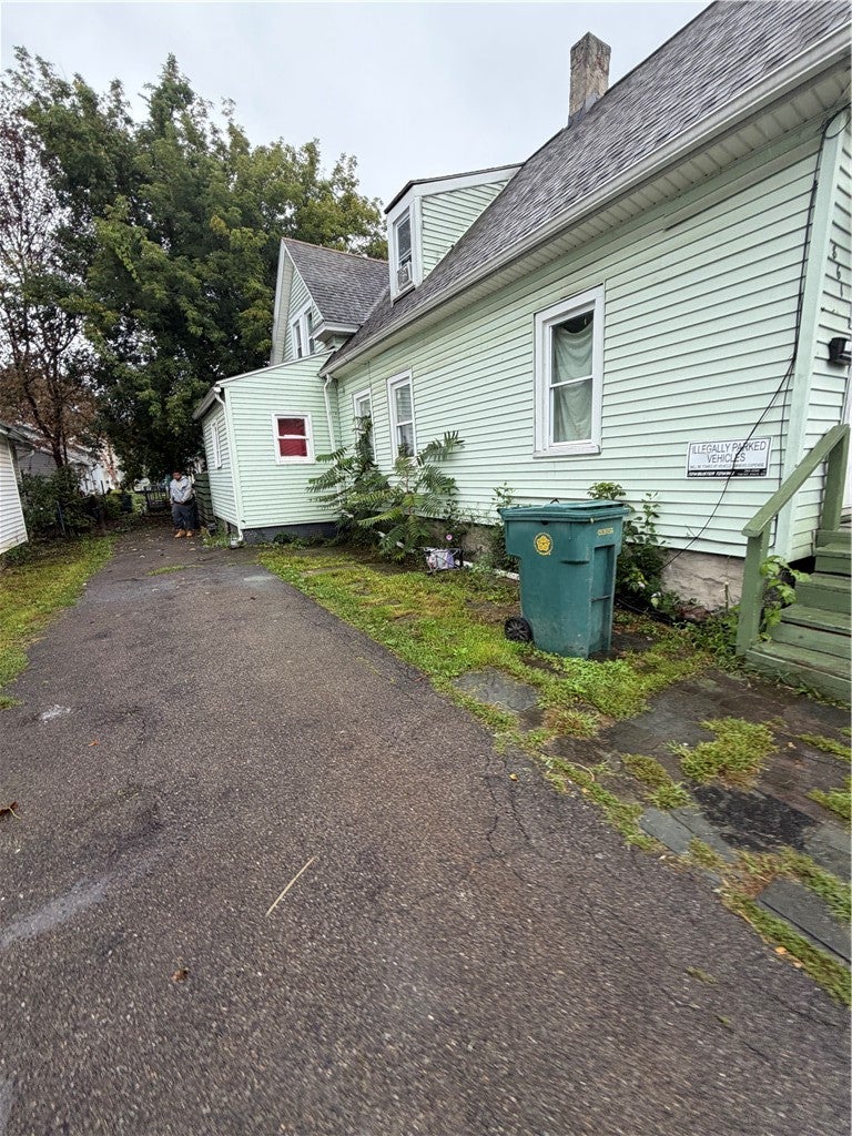 861 Smith Street