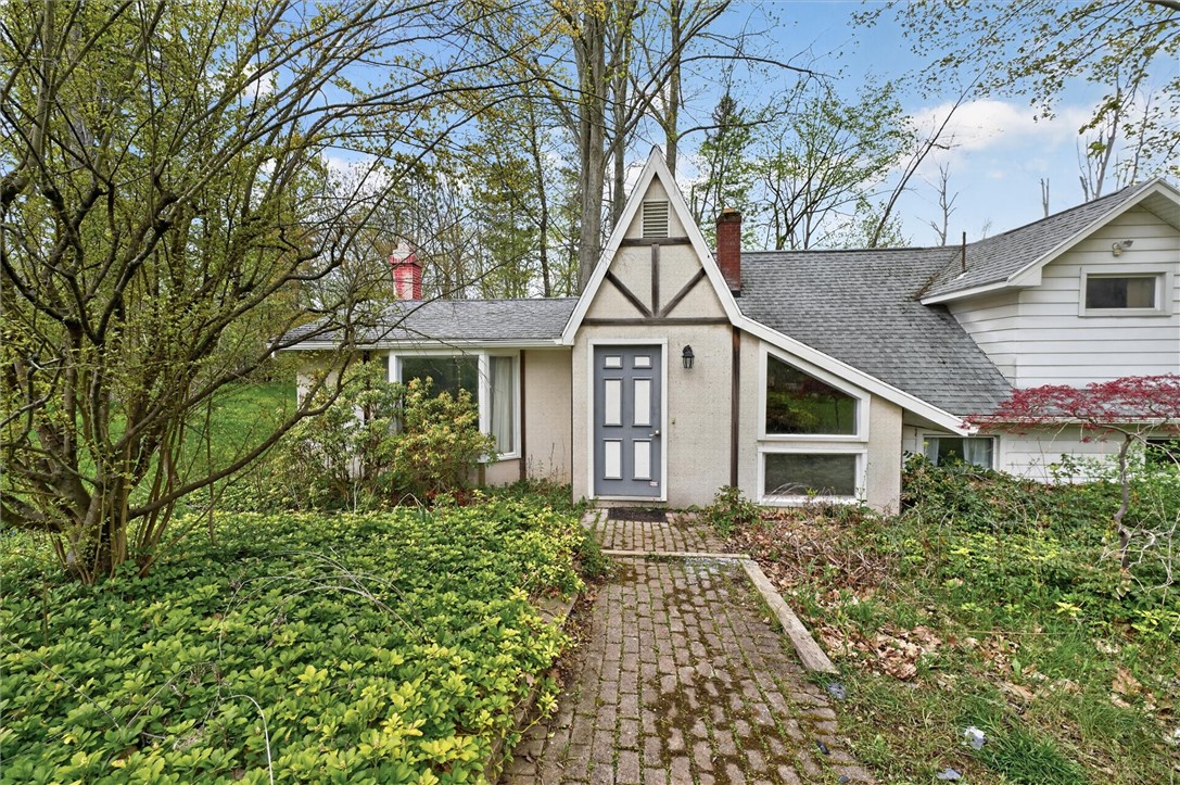 1156 Peck Road