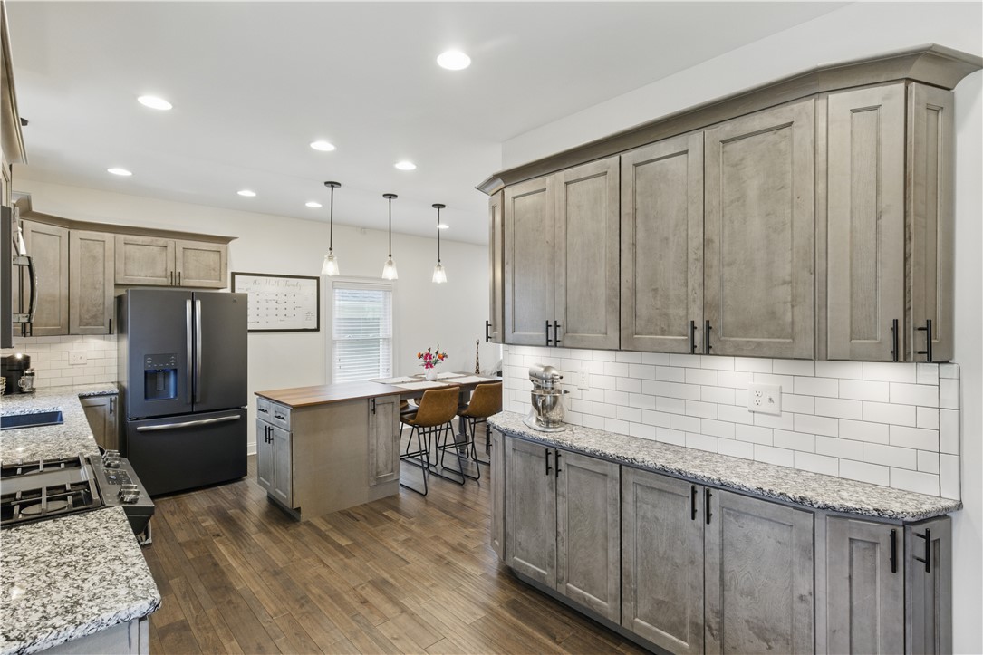 39 Salem Road, Irondequoit, New York image 24