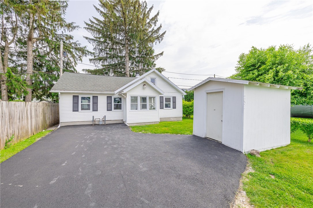 237 Heberle Road, Irondequoit, New York image 2