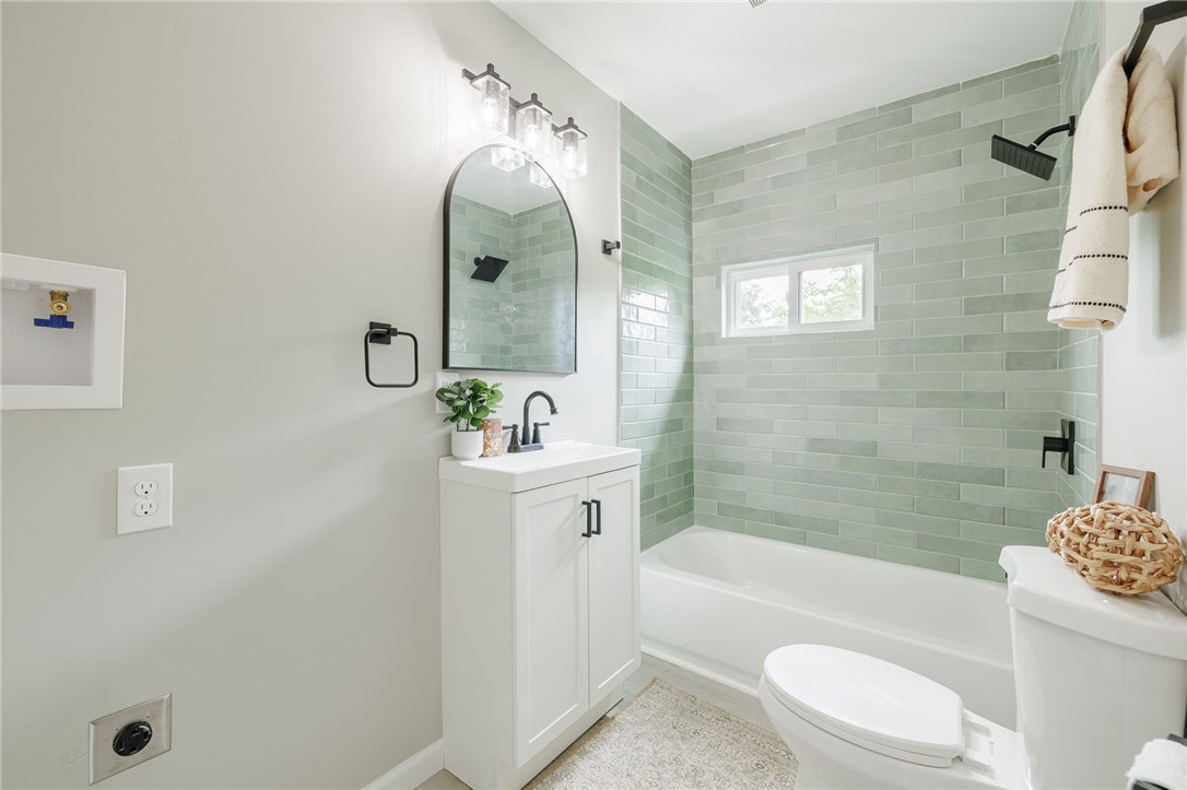 237 Heberle Road, Irondequoit, New York image 13