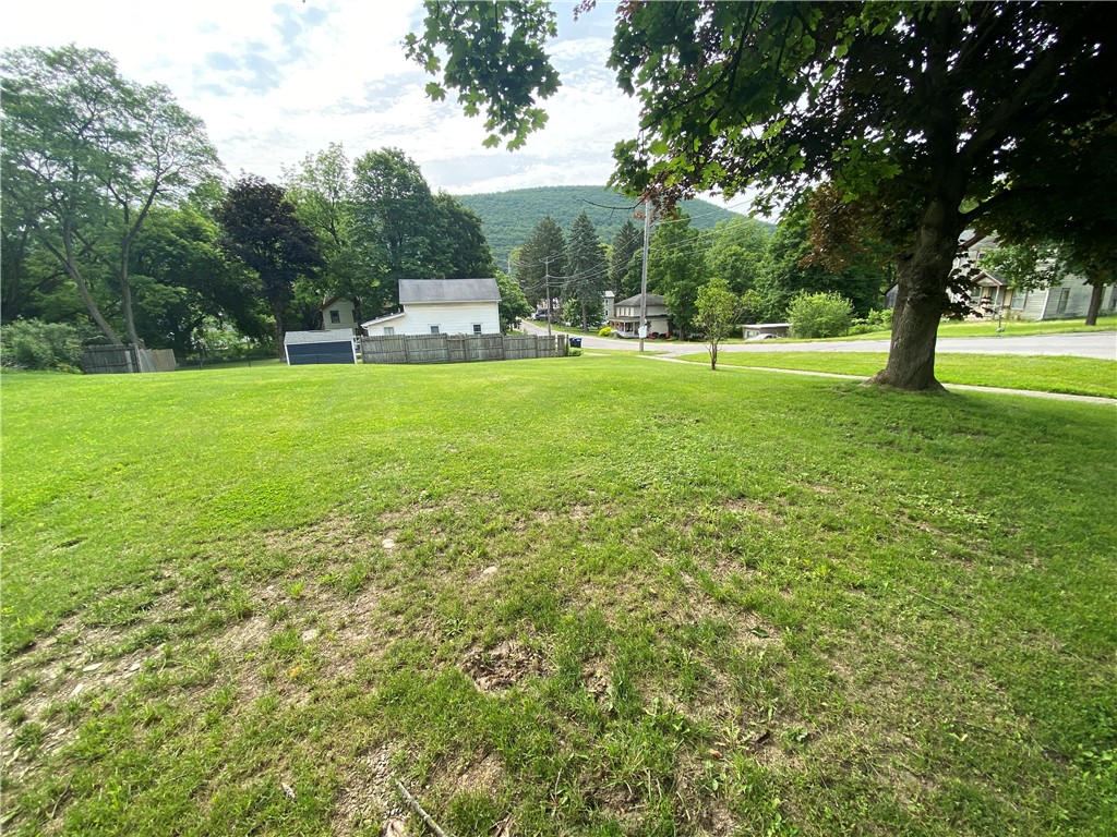 9 Elizabeth Street, Naples, New York image 2