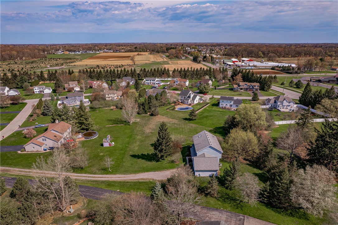 8 Hawkes Trail Trl, Penfield, New York image 42