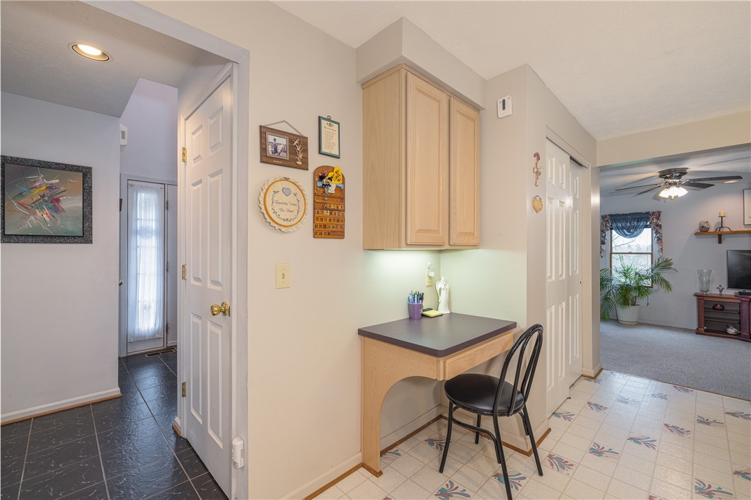 8 Hawkes Trail Trl, Penfield, New York image 9