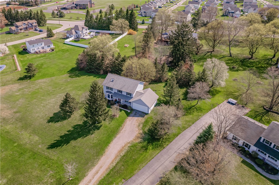 8 Hawkes Trail Trl, Penfield, New York image 43