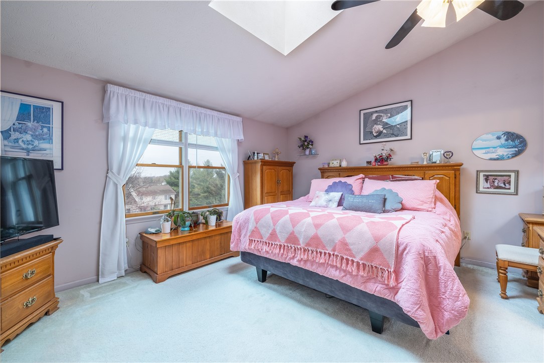 8 Hawkes Trail Trl, Penfield, New York image 19