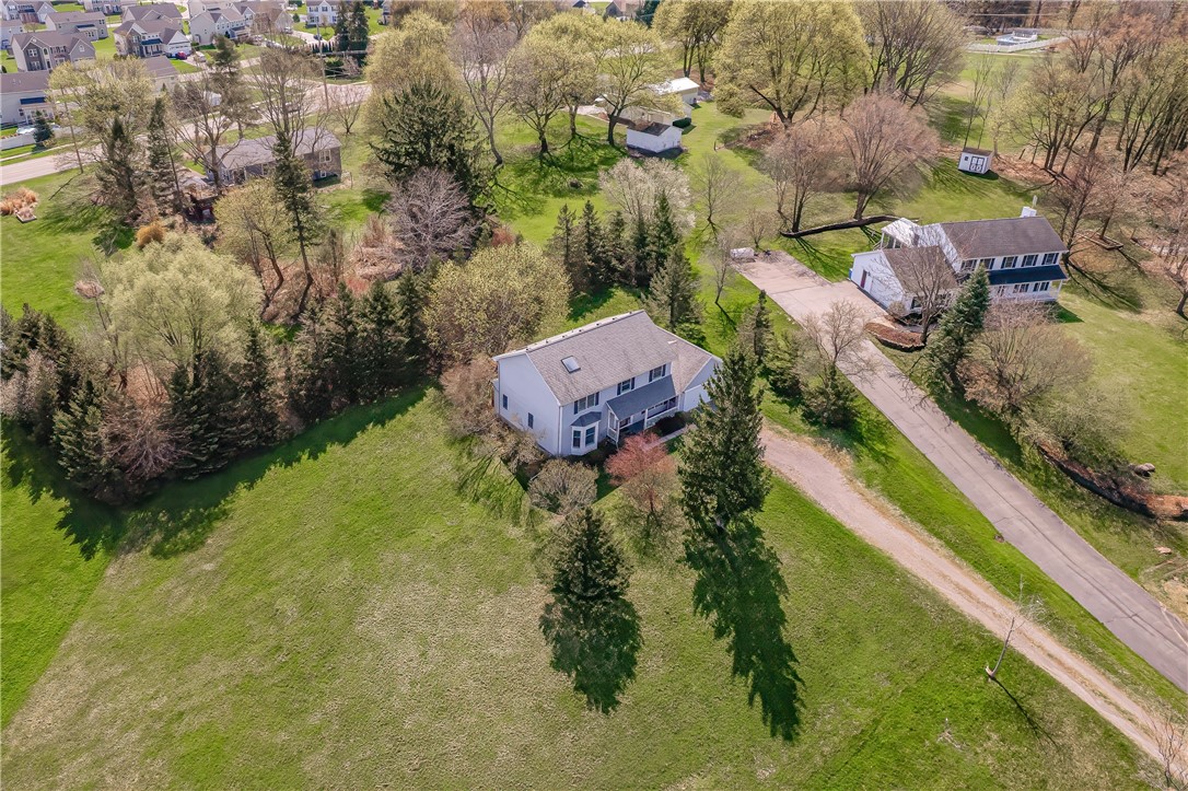 8 Hawkes Trail Trl, Penfield, New York image 41