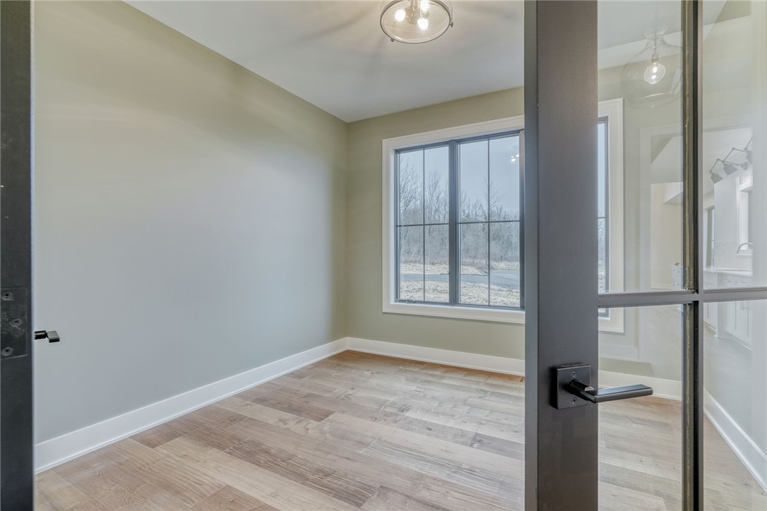 Lot 4 Mile Square Road