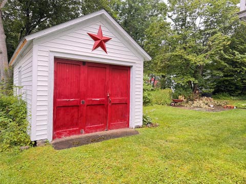 Tiny photo for 34 Clinton Street, Delhi, NY 13753 (MLS # R1702478)