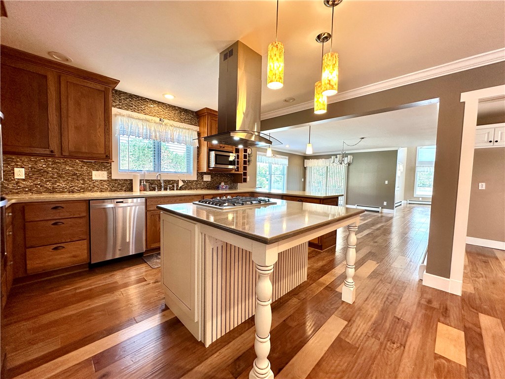 3046 Wood Road