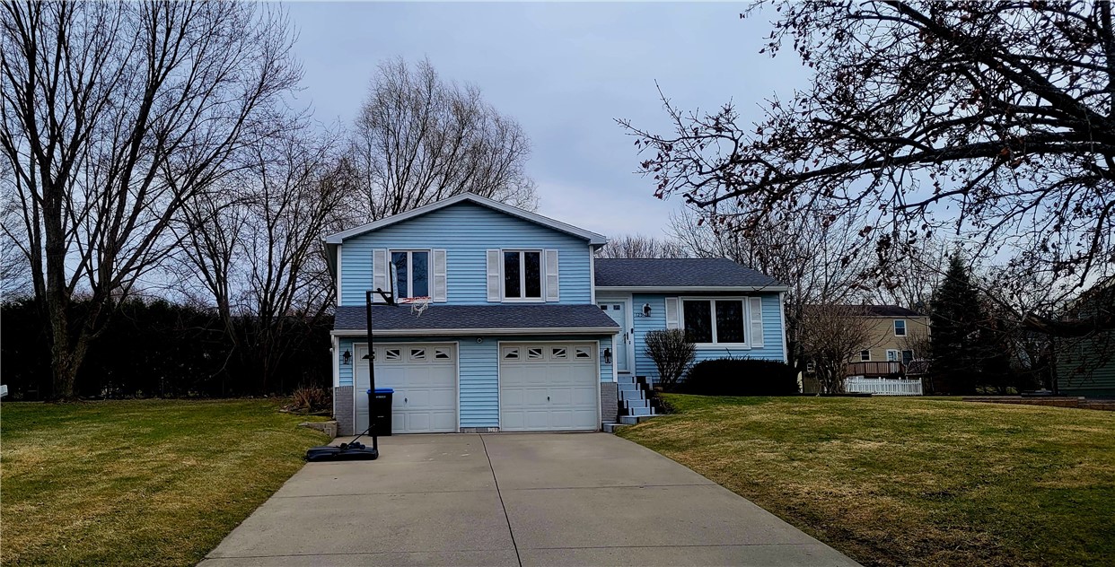 125 Pacer Drive, Henrietta, New York image 1