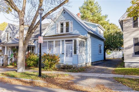 Photo of 140 Oakland Street, Rochester, NY 14620 (MLS # R1649308)