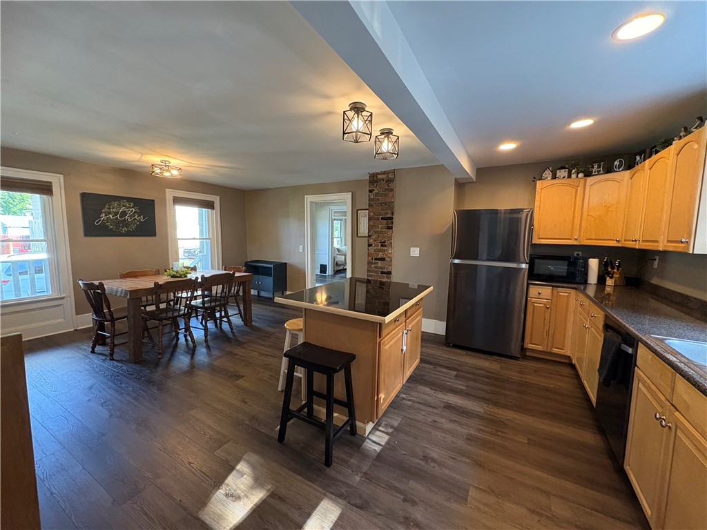 435 W Miller Street