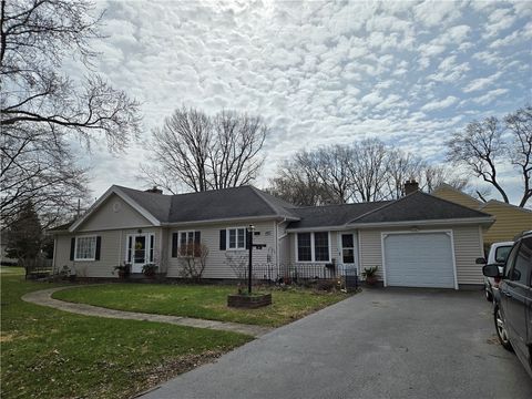 Homes For Sale - 145 Pontiac Drive<br/> Irondequoit, NY 14617