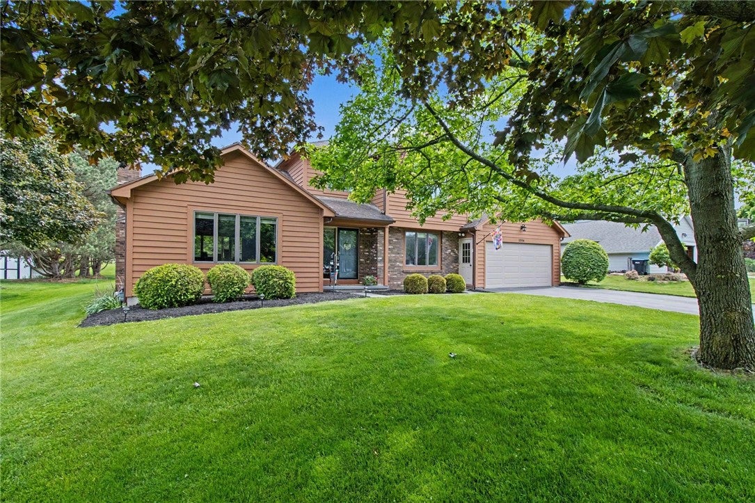 1094 Bright Stream Way