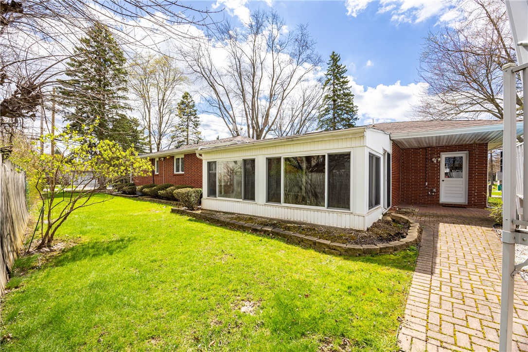 2 Simone Circle, Irondequoit, New York image 8