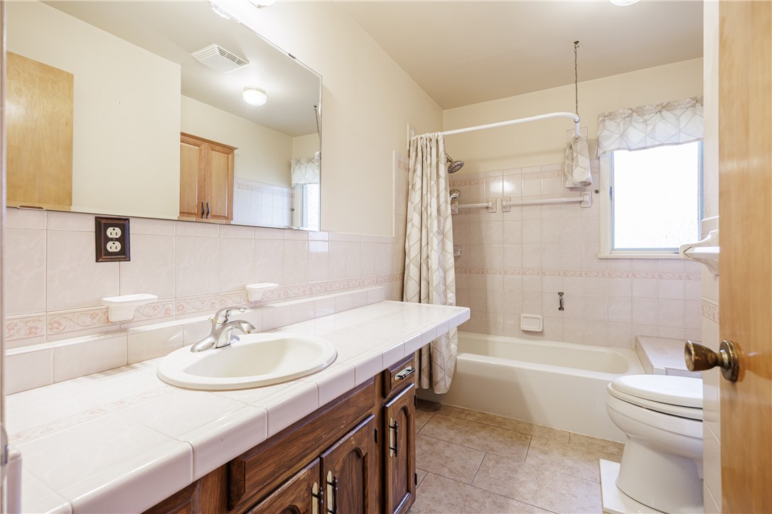2 Simone Circle, Irondequoit, New York image 31