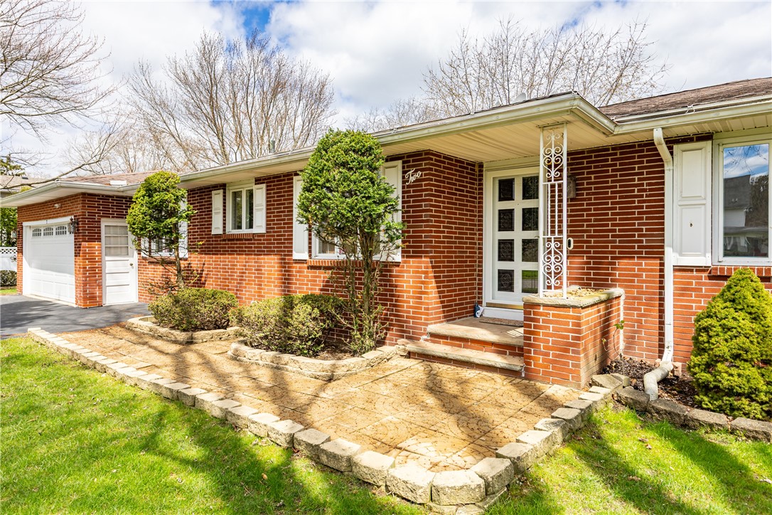 2 Simone Circle, Irondequoit, New York image 6