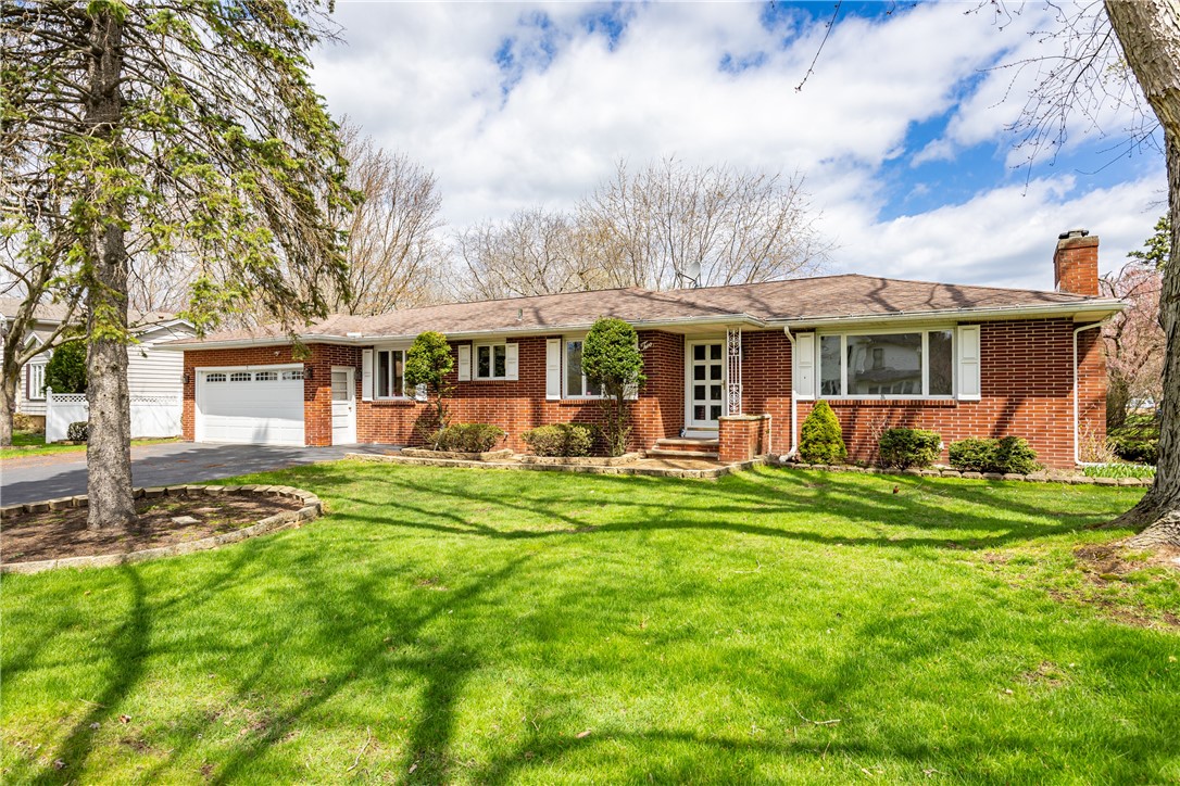 2 Simone Circle, Irondequoit, New York image 4