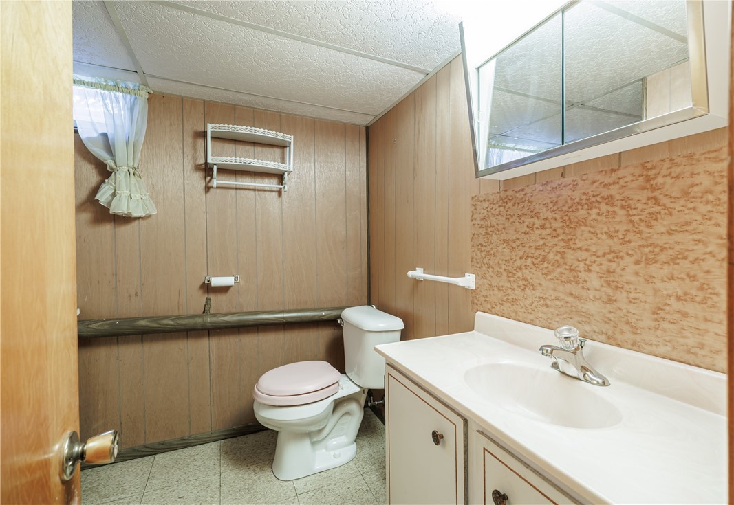 2 Simone Circle, Irondequoit, New York image 35