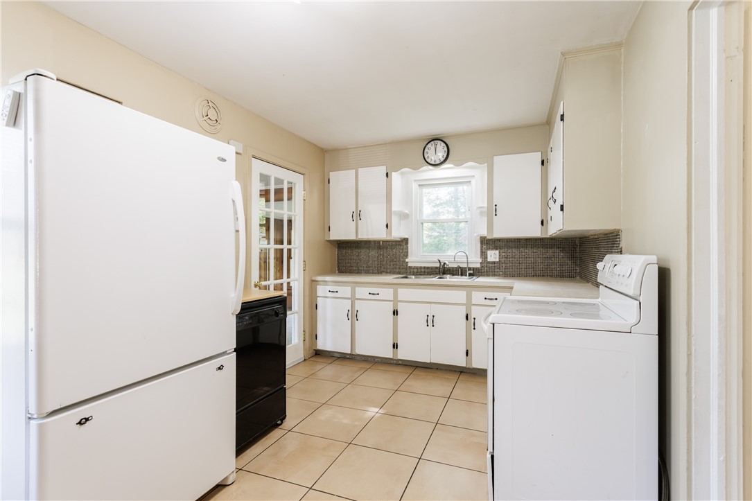 89 Arlidge Drive, Greece, New York image 6