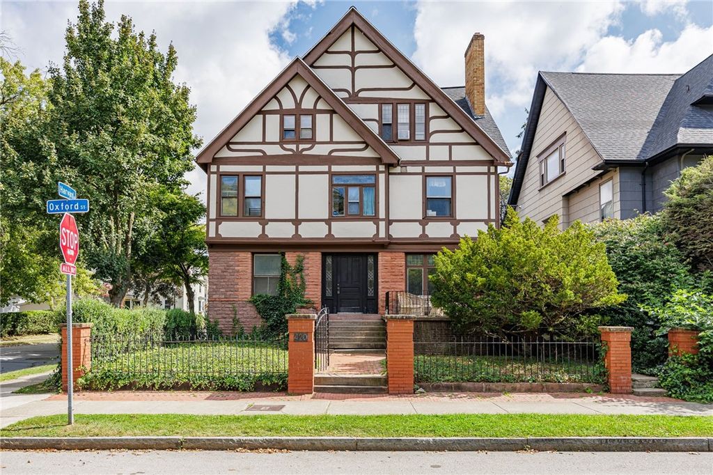Photo of 420 Oxford Street, Rochester, NY 14607 (MLS # R1684735)