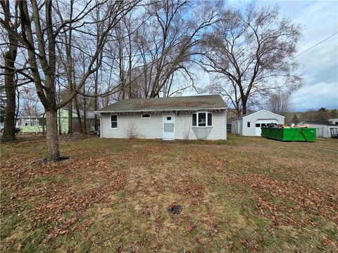 Homes For Sale - 2497 Spaulding Drive<br/> Corning, NY 14830