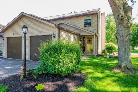 Townhouse For Sale - 16 Devonshire Circle<br/> Penfield, NY 14526