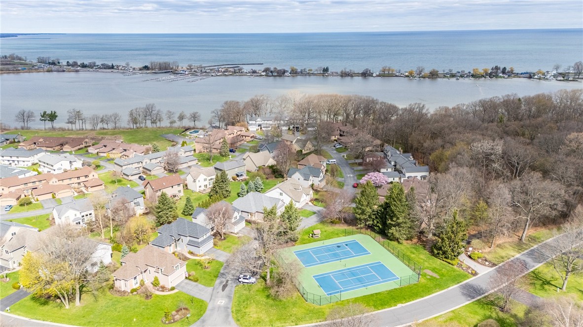 713 Mariner Circle, Webster, New York image 6