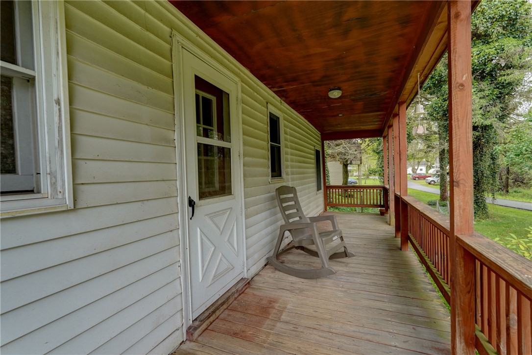 16 Welch Avenue