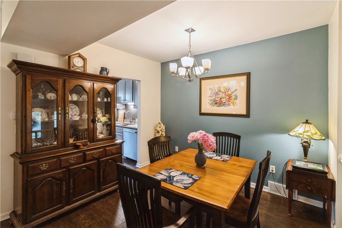 26 Cornhill Place, Rochester, New York image 11
