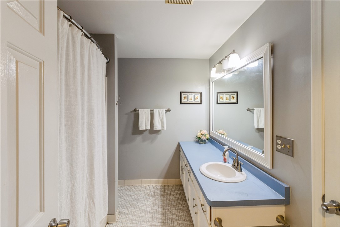 26 Cornhill Place, Rochester, New York image 18