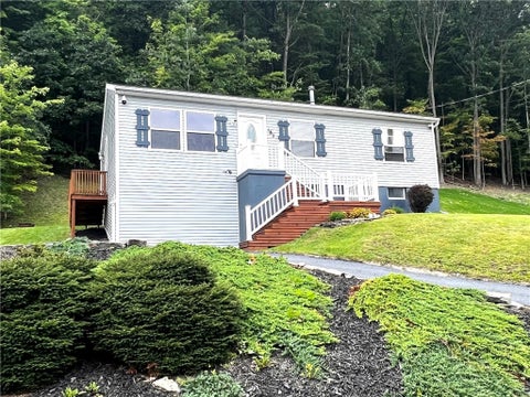 Tiny photo for 187 Parkwood Avenue, Elmira, NY 14903 (MLS # R1714882)